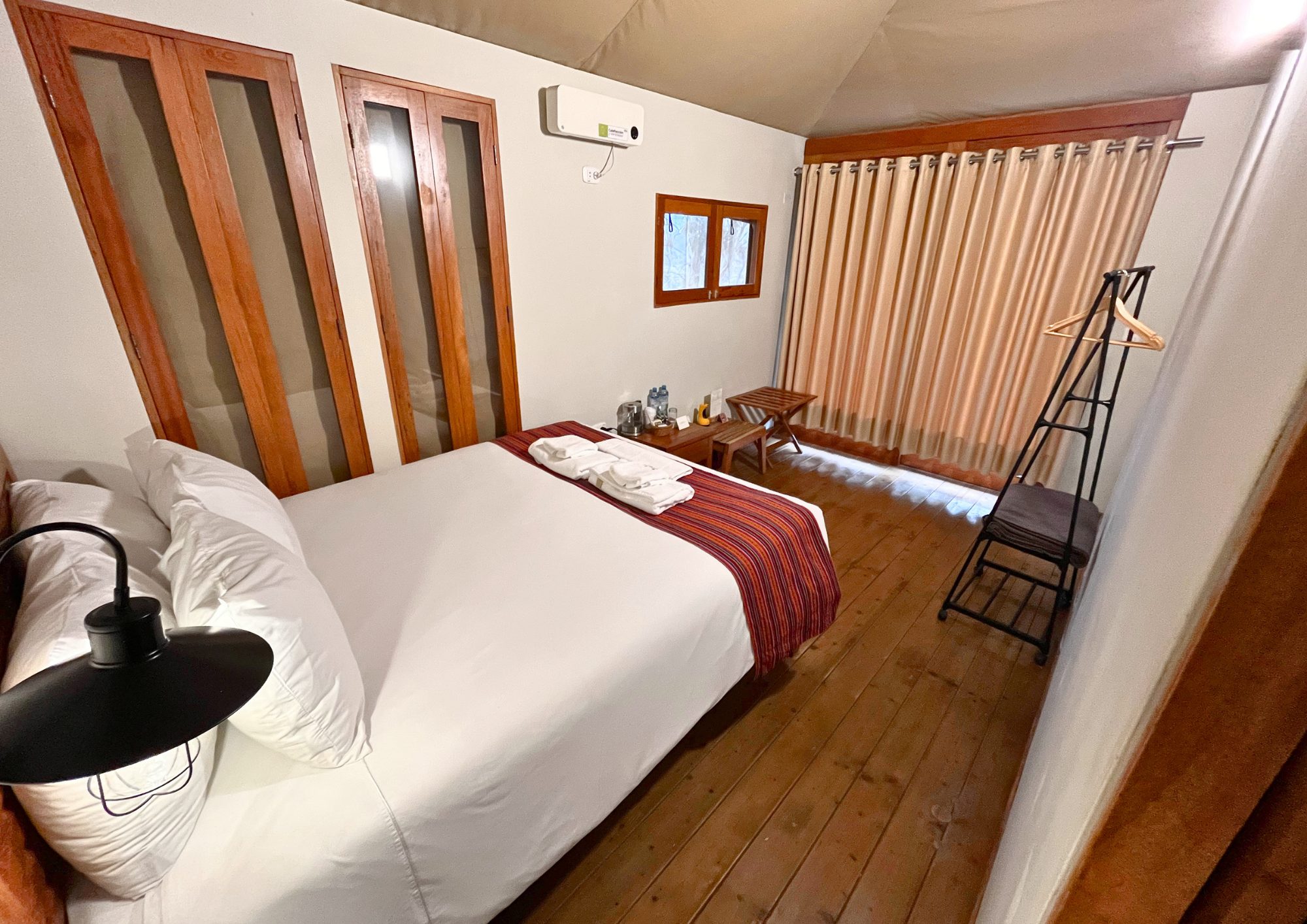 Interior del Glamping Familiar I de Kankay Resort