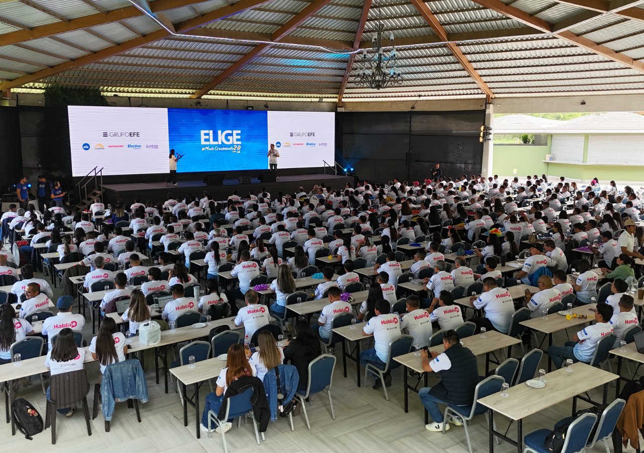 Auditorio de Kankay Resort durante una convención